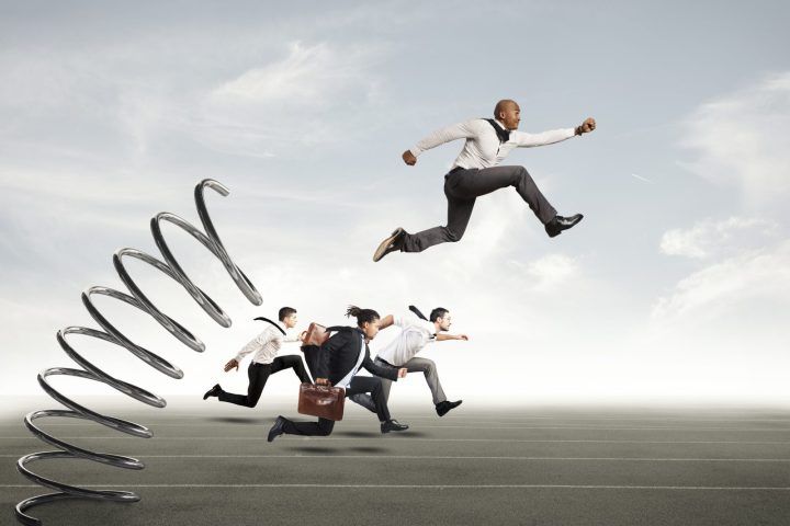 Profissionais a correr em direcção ao sucesso